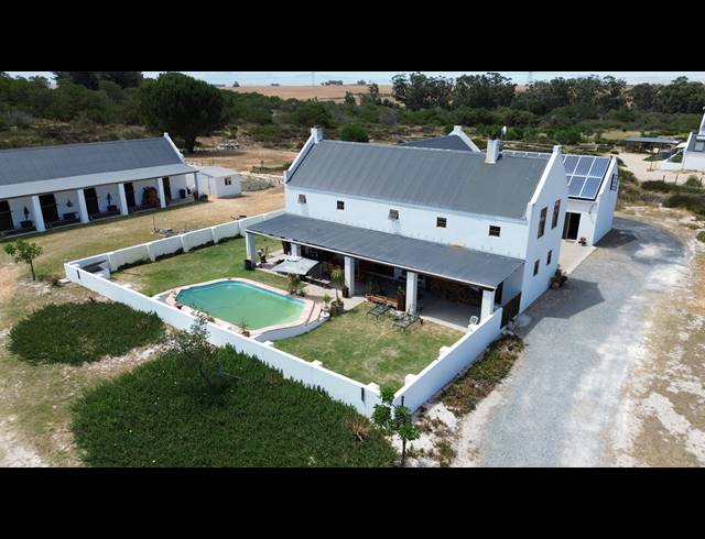 5 BEDROOM HOUSE FOR SALE IN KLEIN DASSENBERG